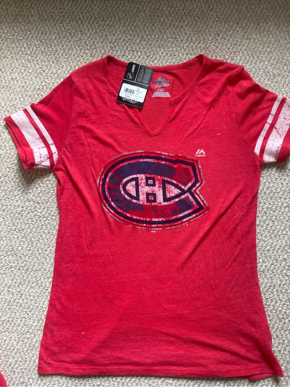 Montréal Canadiens Majestic women’s Red V-Neck NHL Hockey Tee